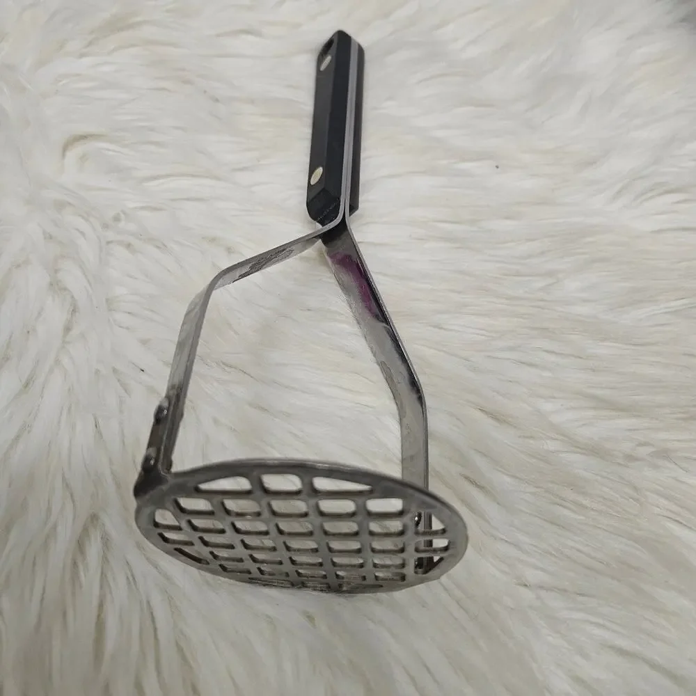 Vintage Flint Stainless Steel Potato Masher Wood Handle Kitchen Tool 9.5”